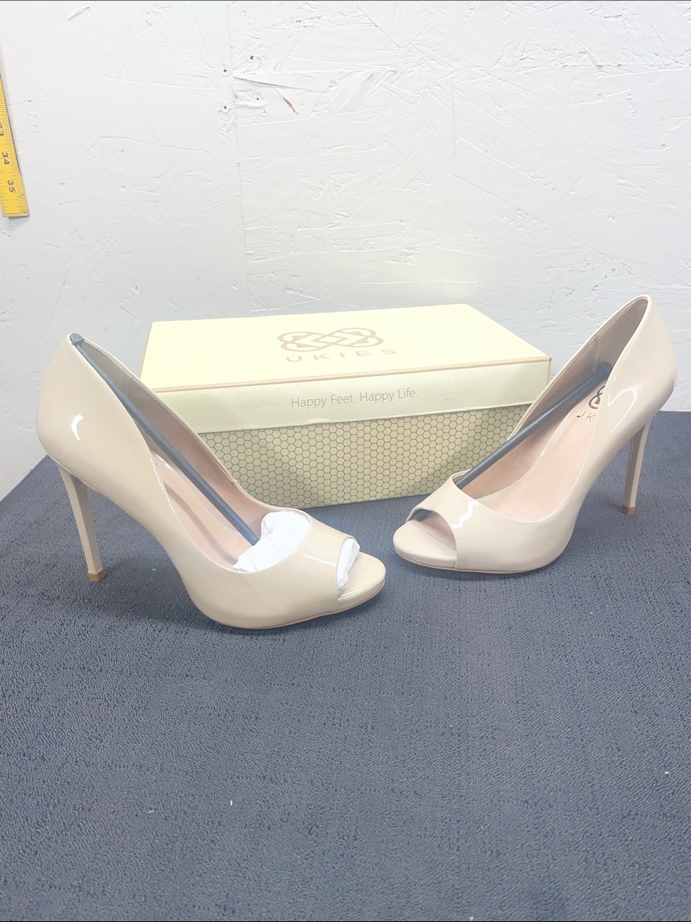 Ukies Amanda nude patent leather open toed high heal
